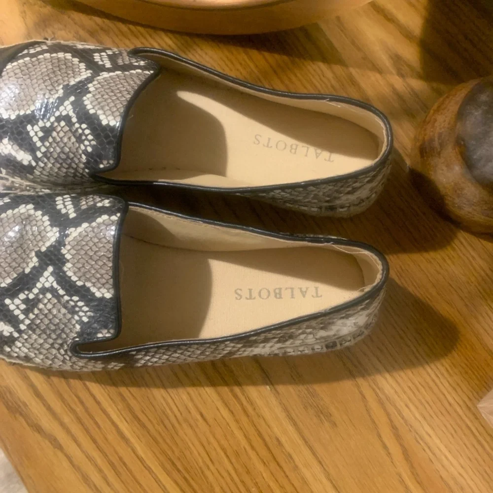 Talbots Black and Cream Espadrille Flats